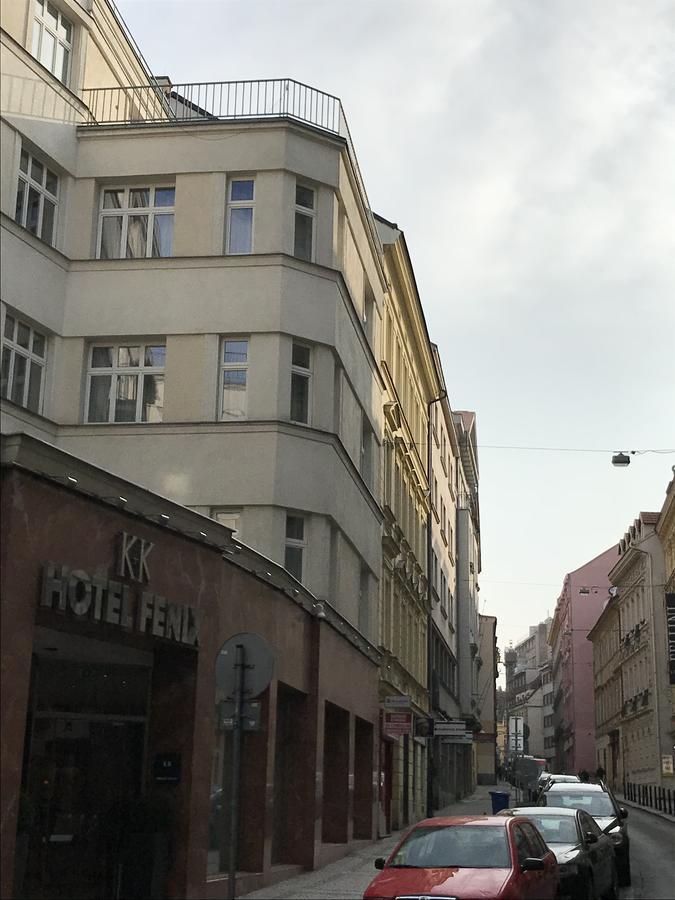 Vertigo Apartment *