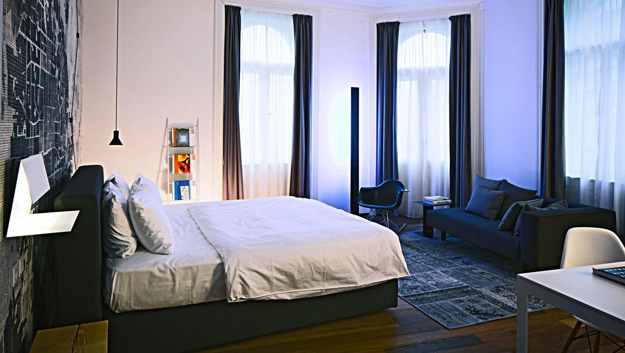 Hotel Golden Crown