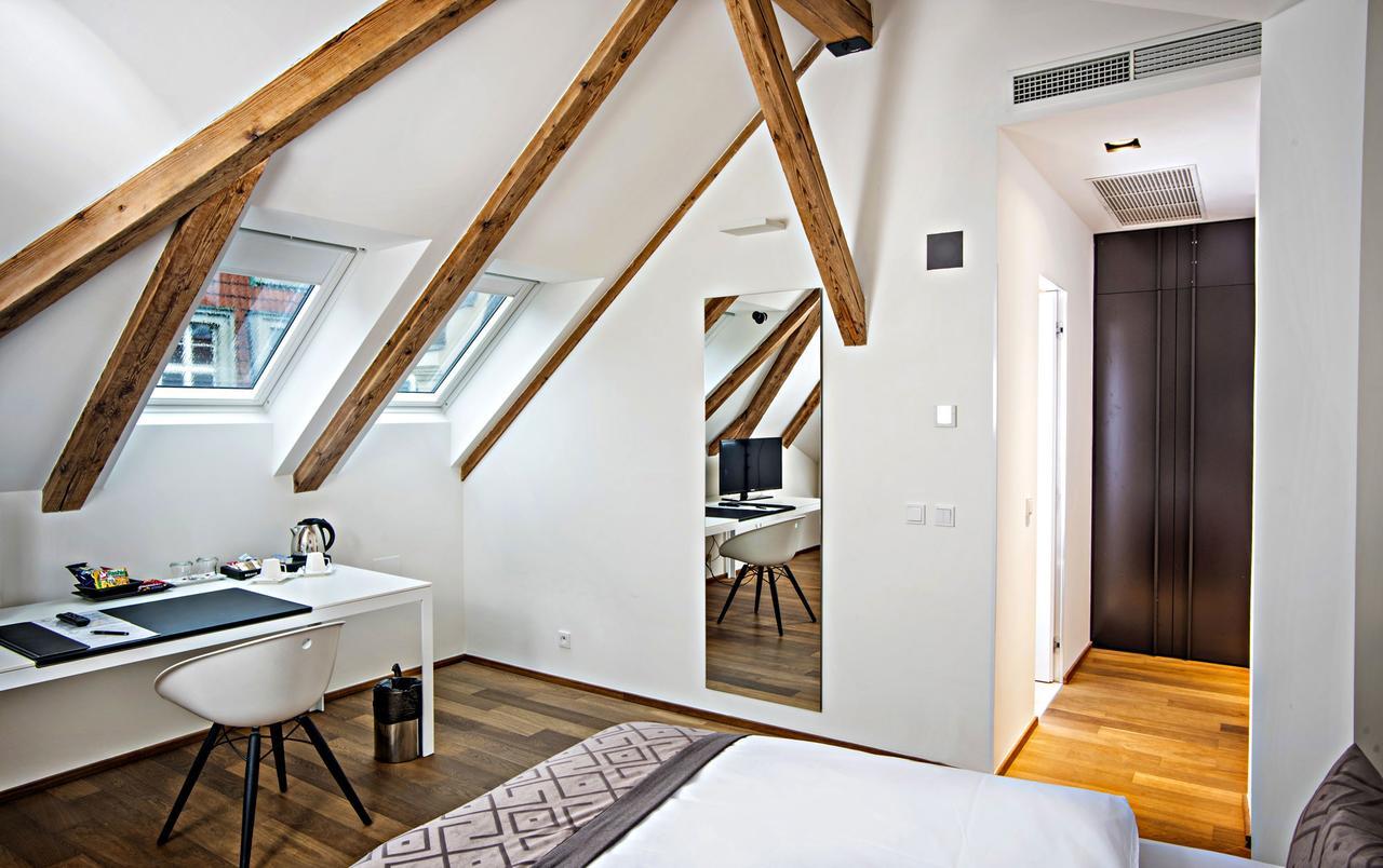 Hotel Golden Crown 4*