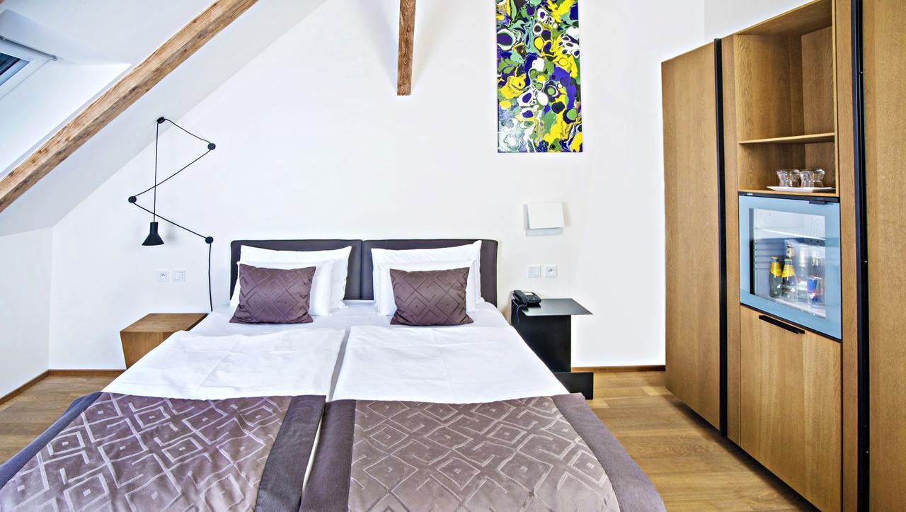 Hotel Golden Crown 4*