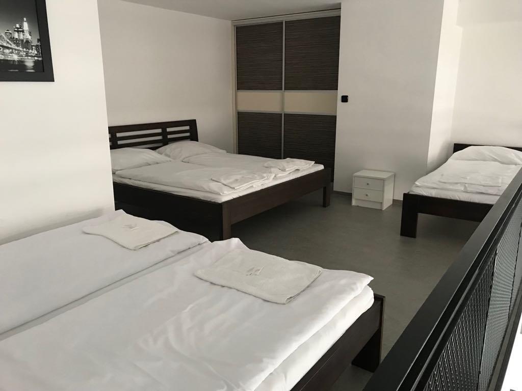 Kings Apartments Apartment