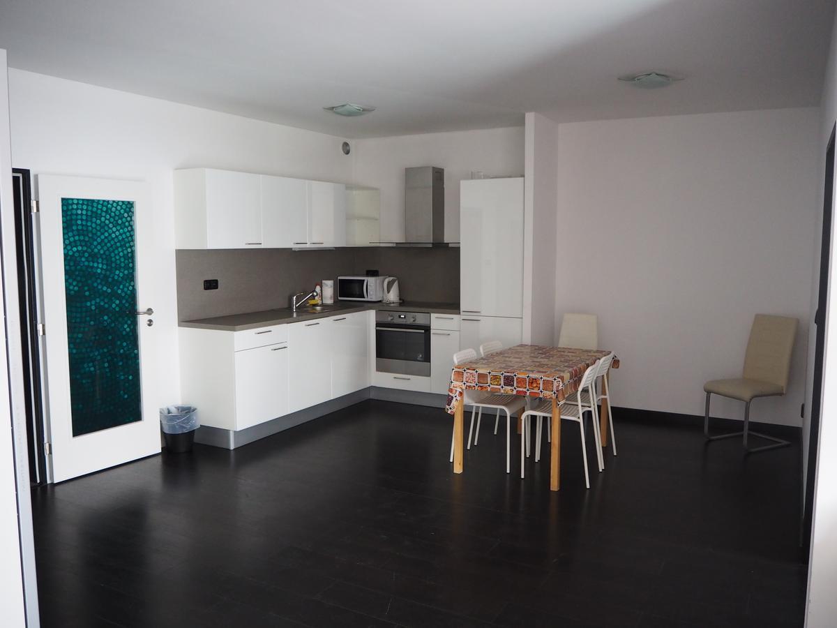 Kings Apartments Apartment