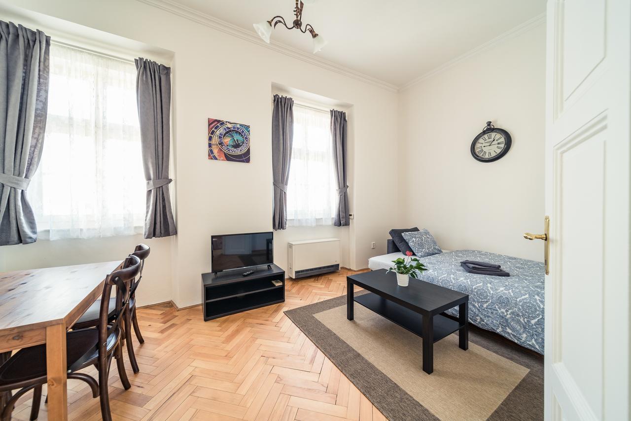 St. George Apartment *