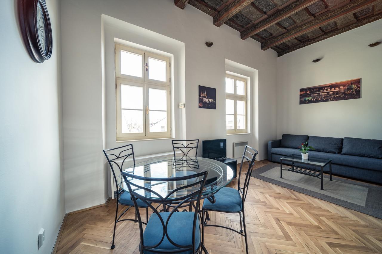 St. George Apartment *