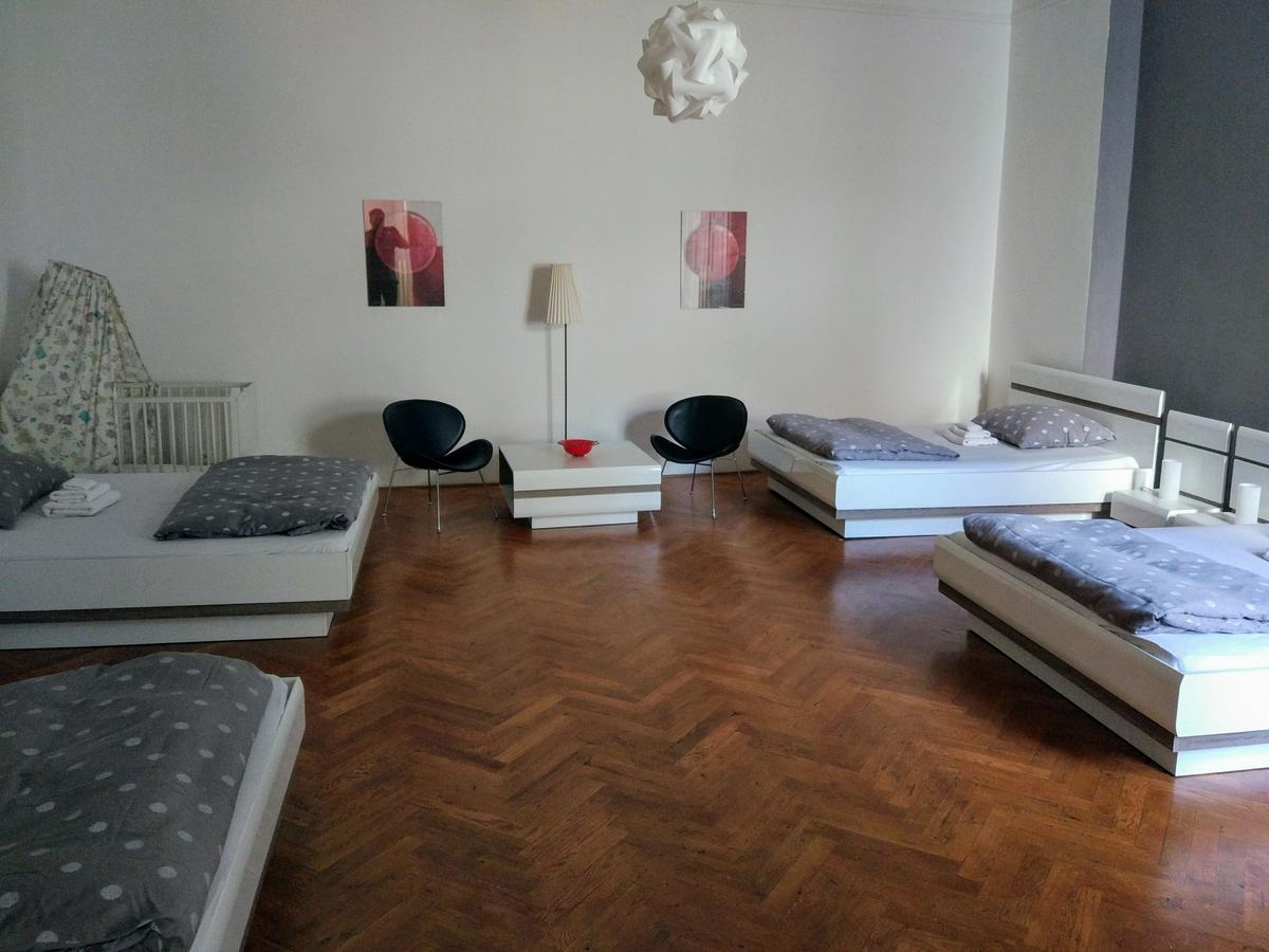Tynska 7