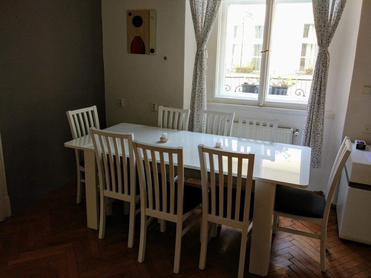 Tynska 7 *