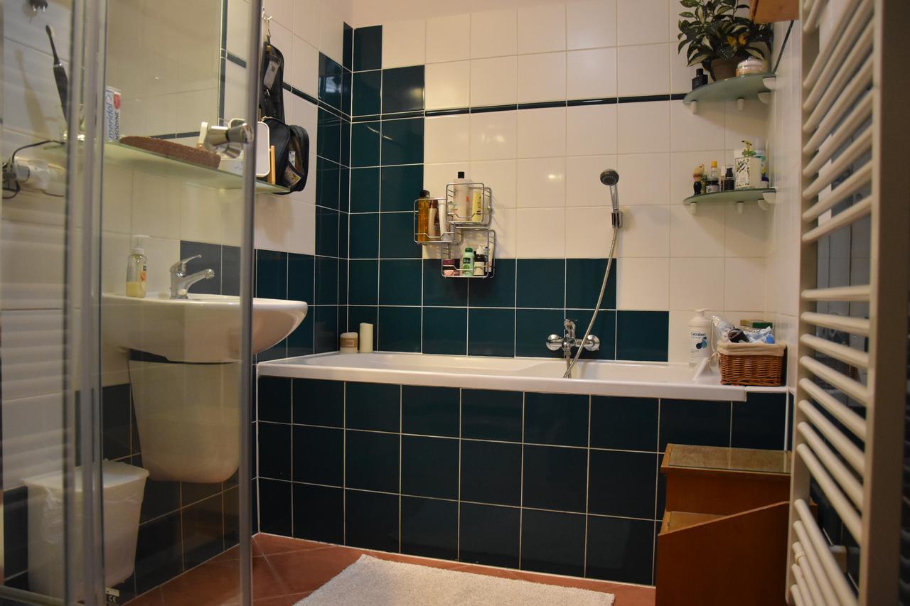 Victoria Design - Rehorova * Prague