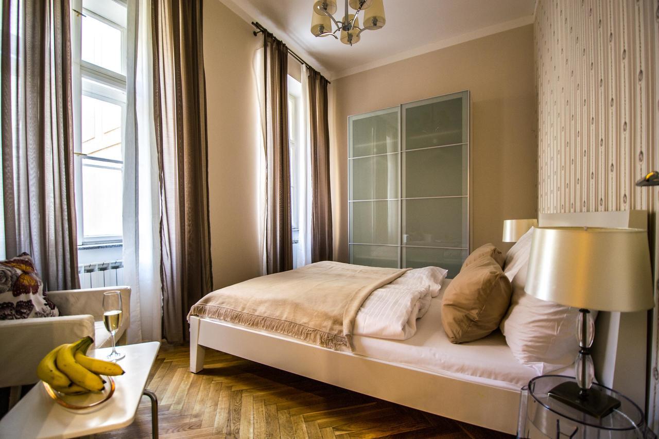 Vojtesska Apartment By Ruterra *