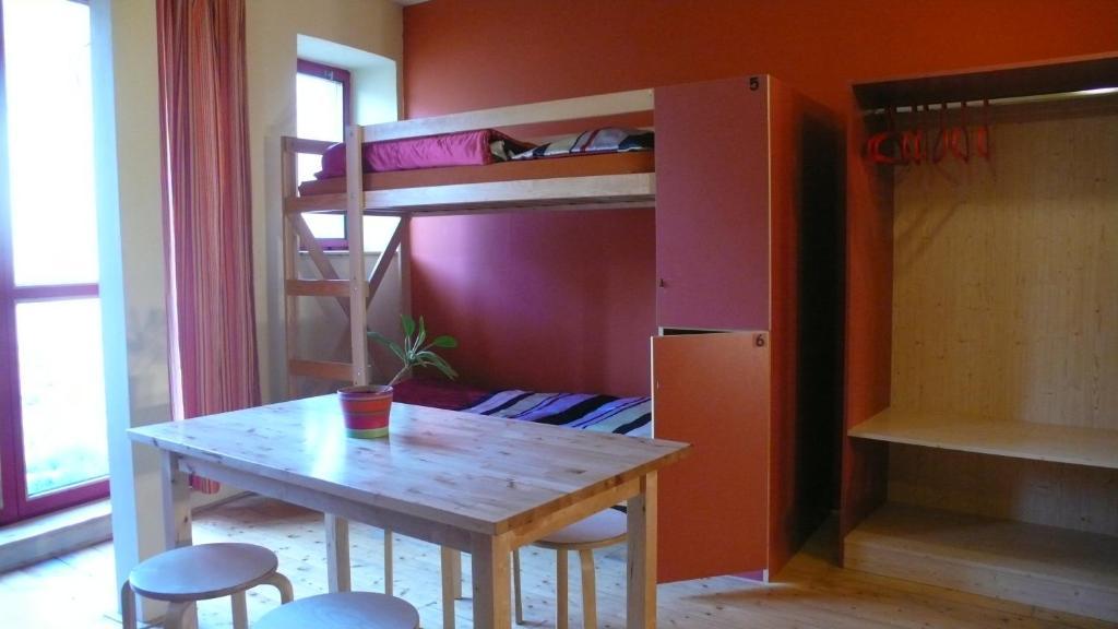 Marabou Hostel *