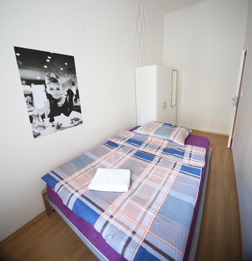 Apartment Vltava 7 *