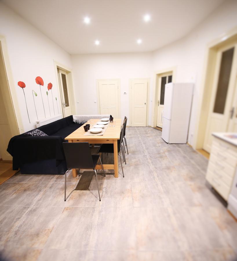 Apartment Vltava 7 *