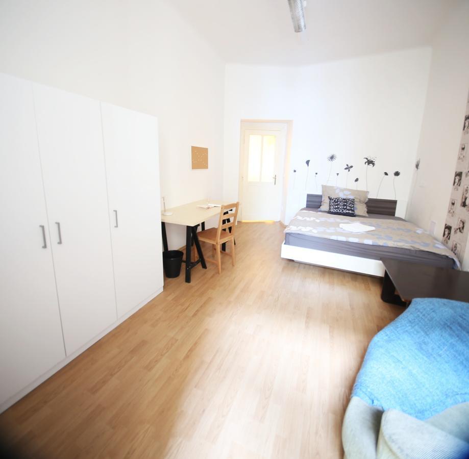 Apartment Vltava 7 *
