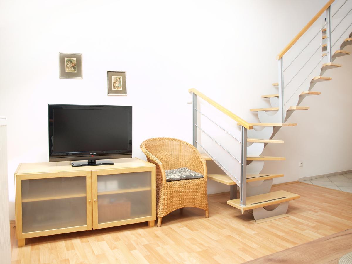 Apartment Center