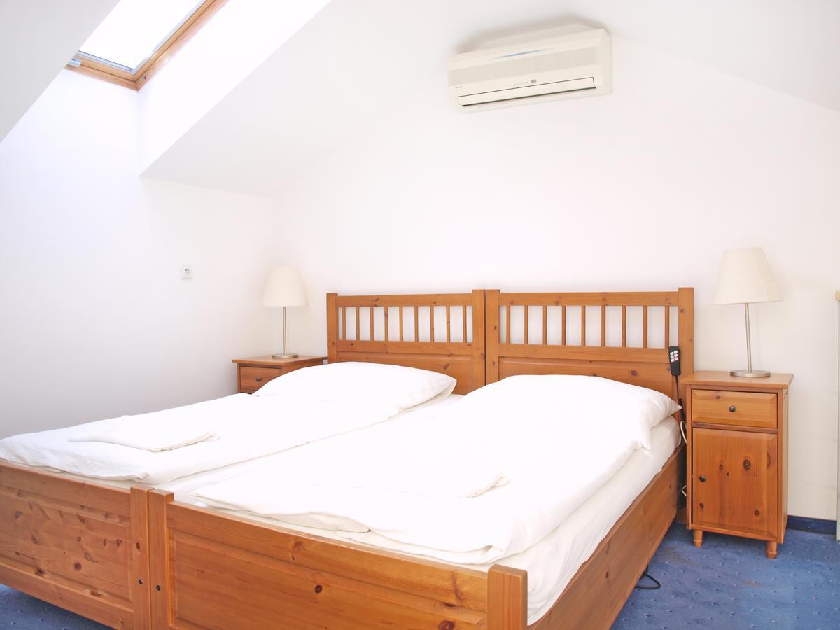 Apartment Center Prag
