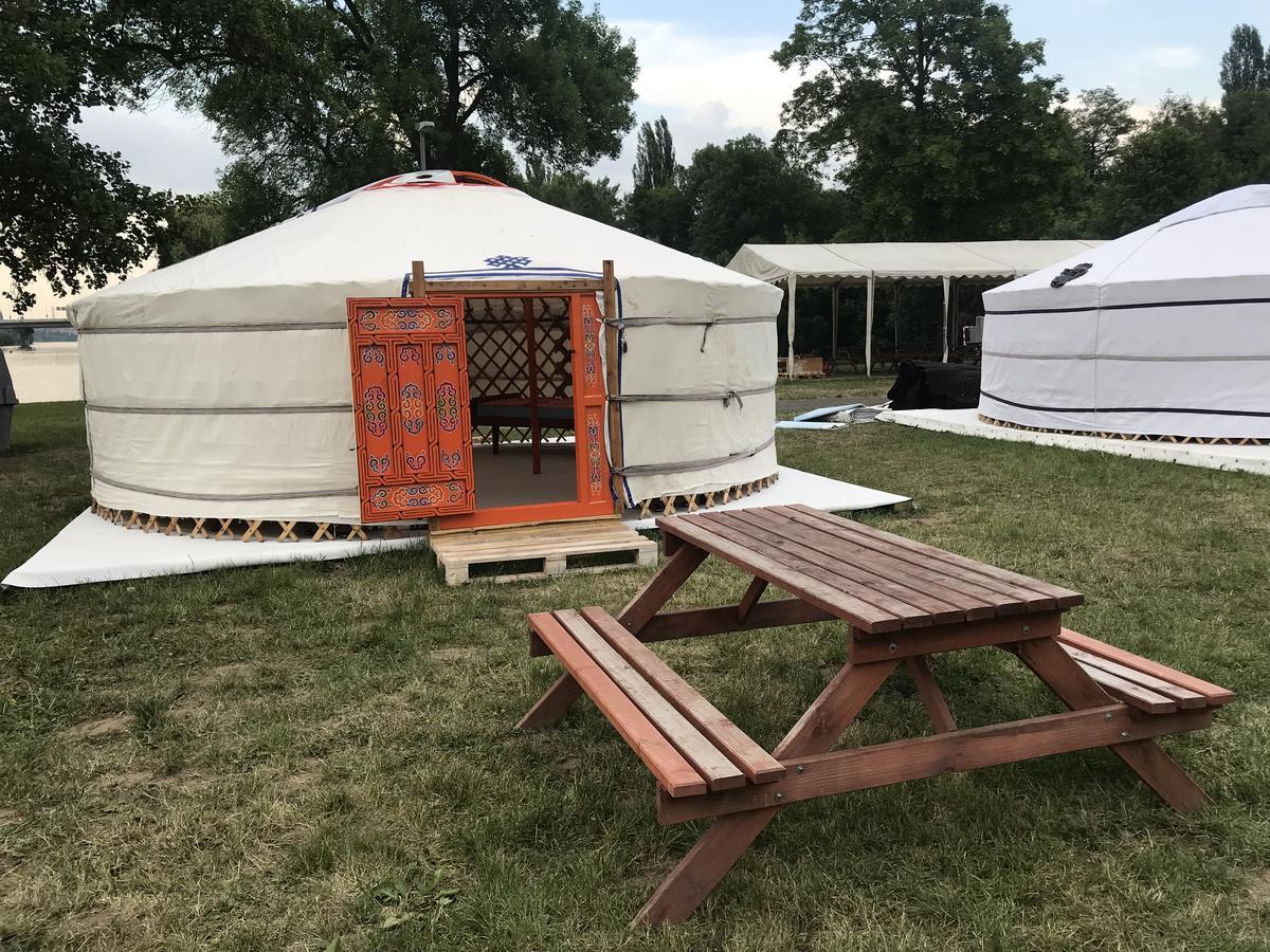 Jurta Campsite Prague
