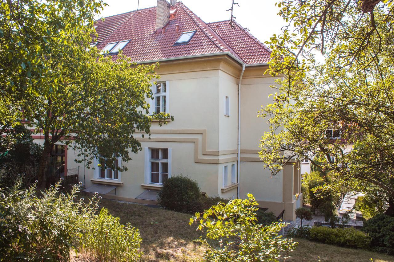 Flamingo Konukevi Prag