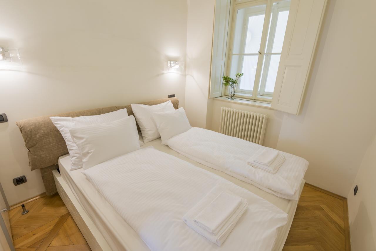 Bohemia Old Town Apartment