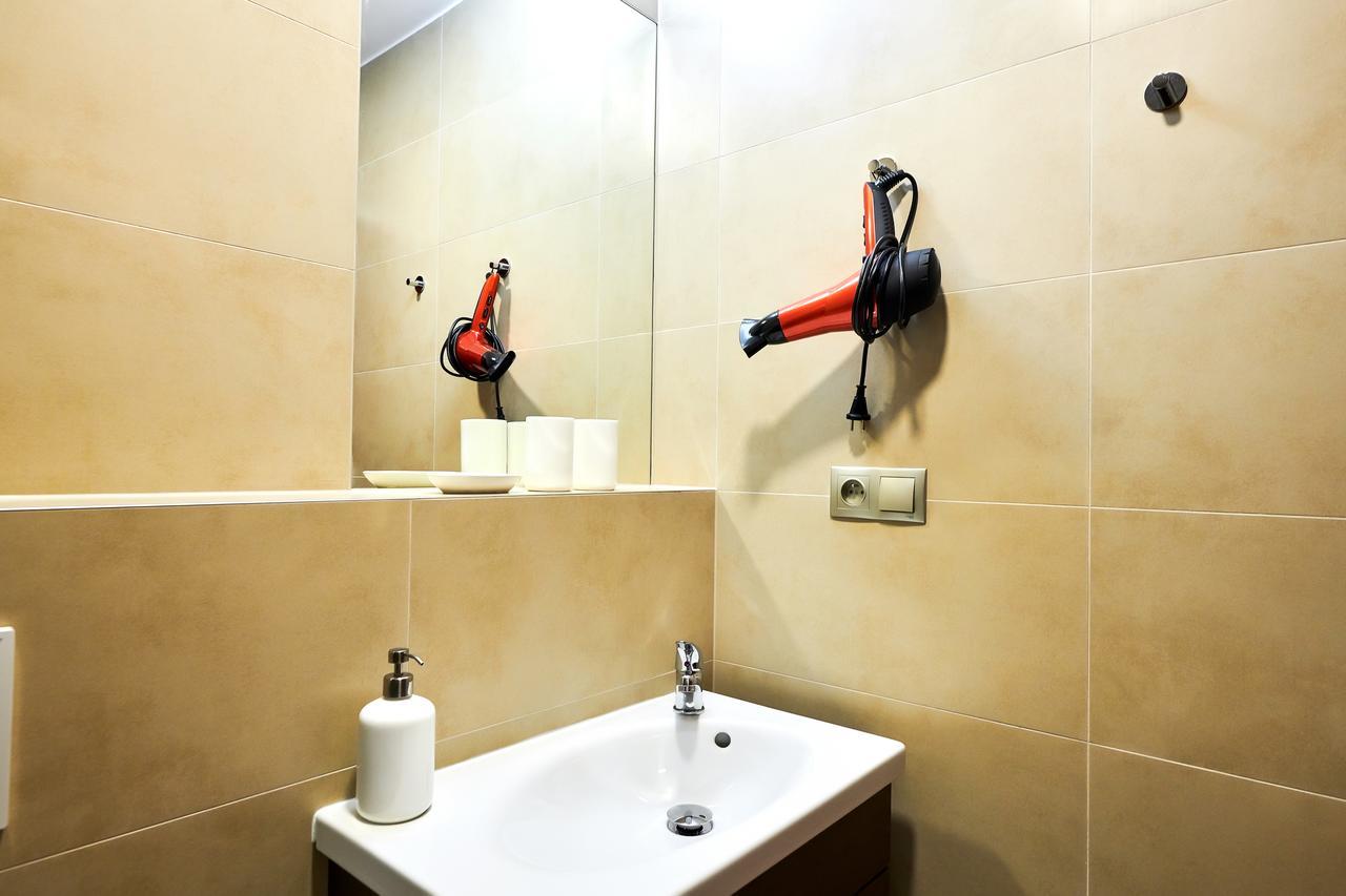 Zborovska Apartment *