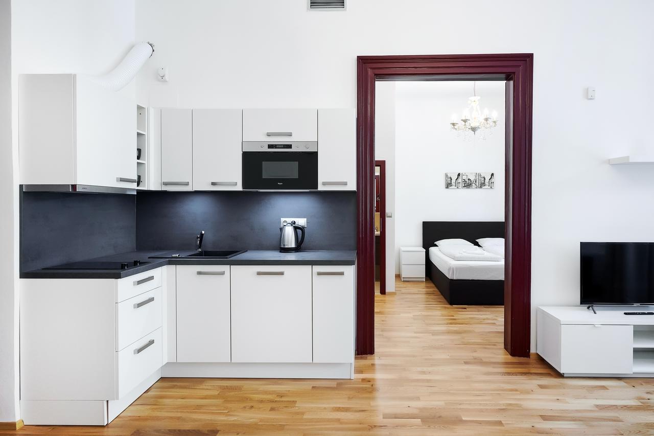 Zborovska Apartment