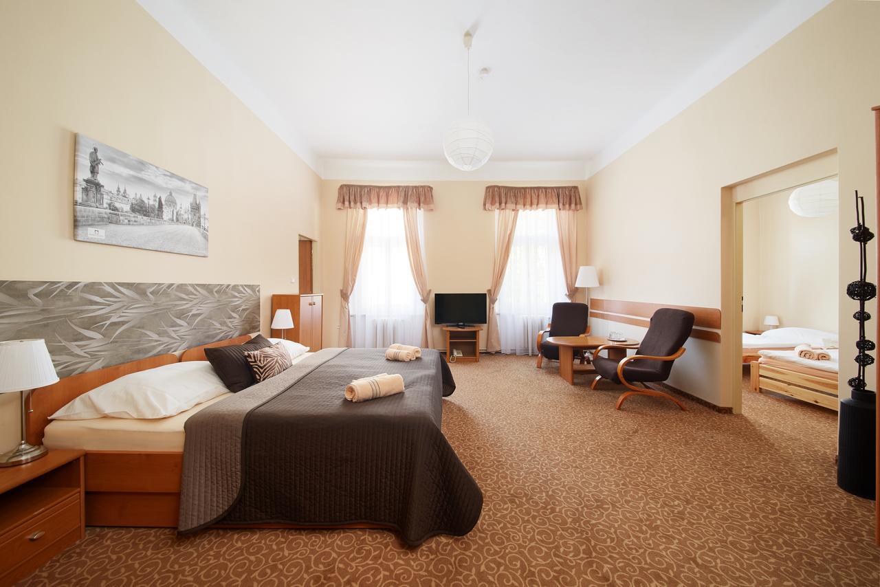 Bell Hotel 3*