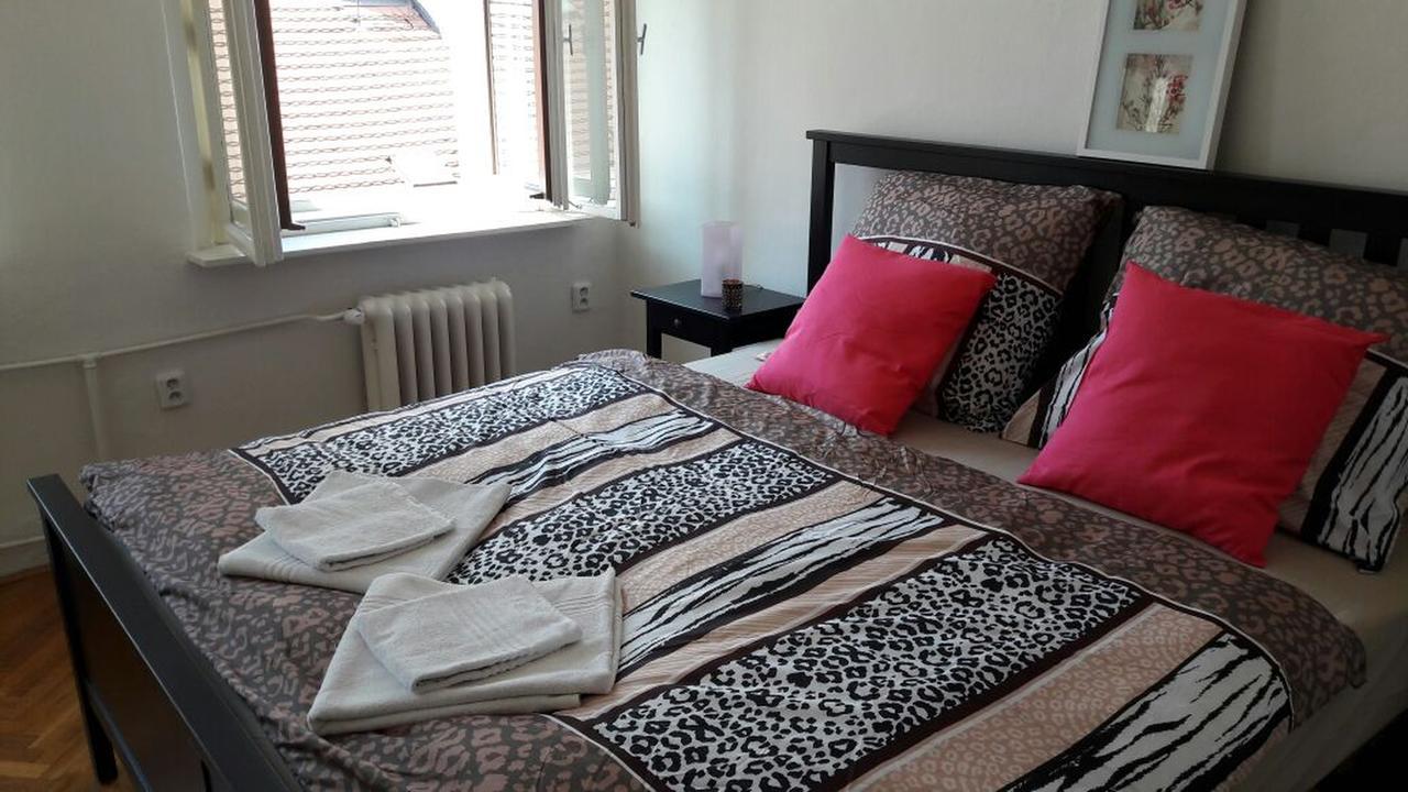 Apartment Long