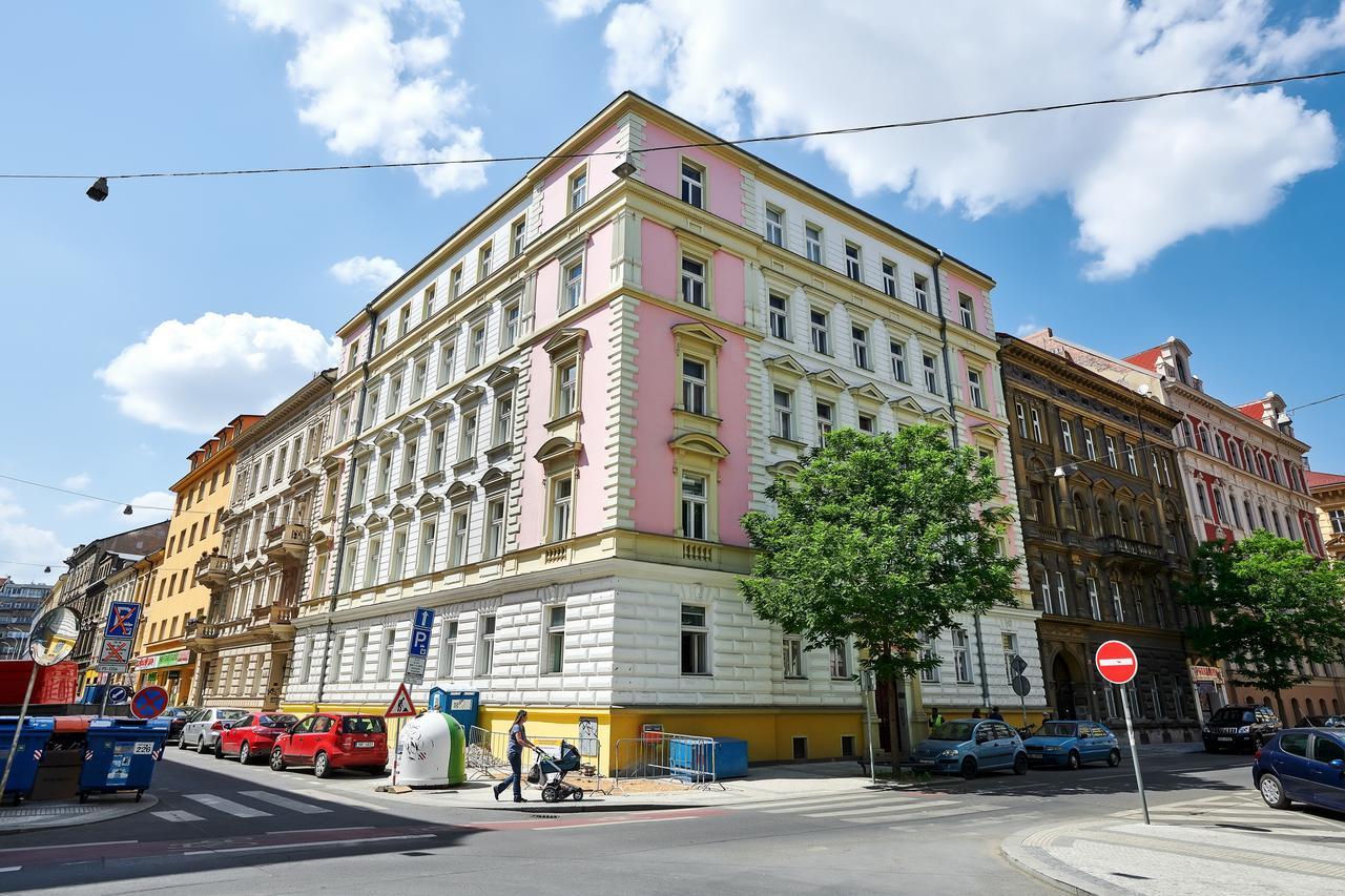 Zborovska Apartment Prag