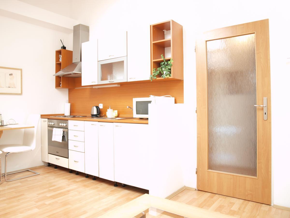 Center Apartment *