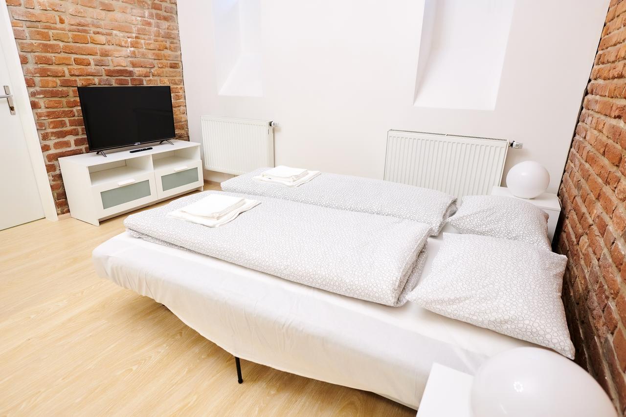 Apartment Zborovska