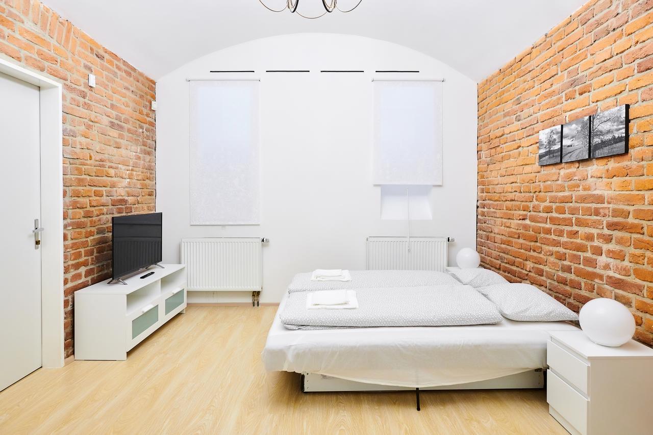 Zborovska Apartment *