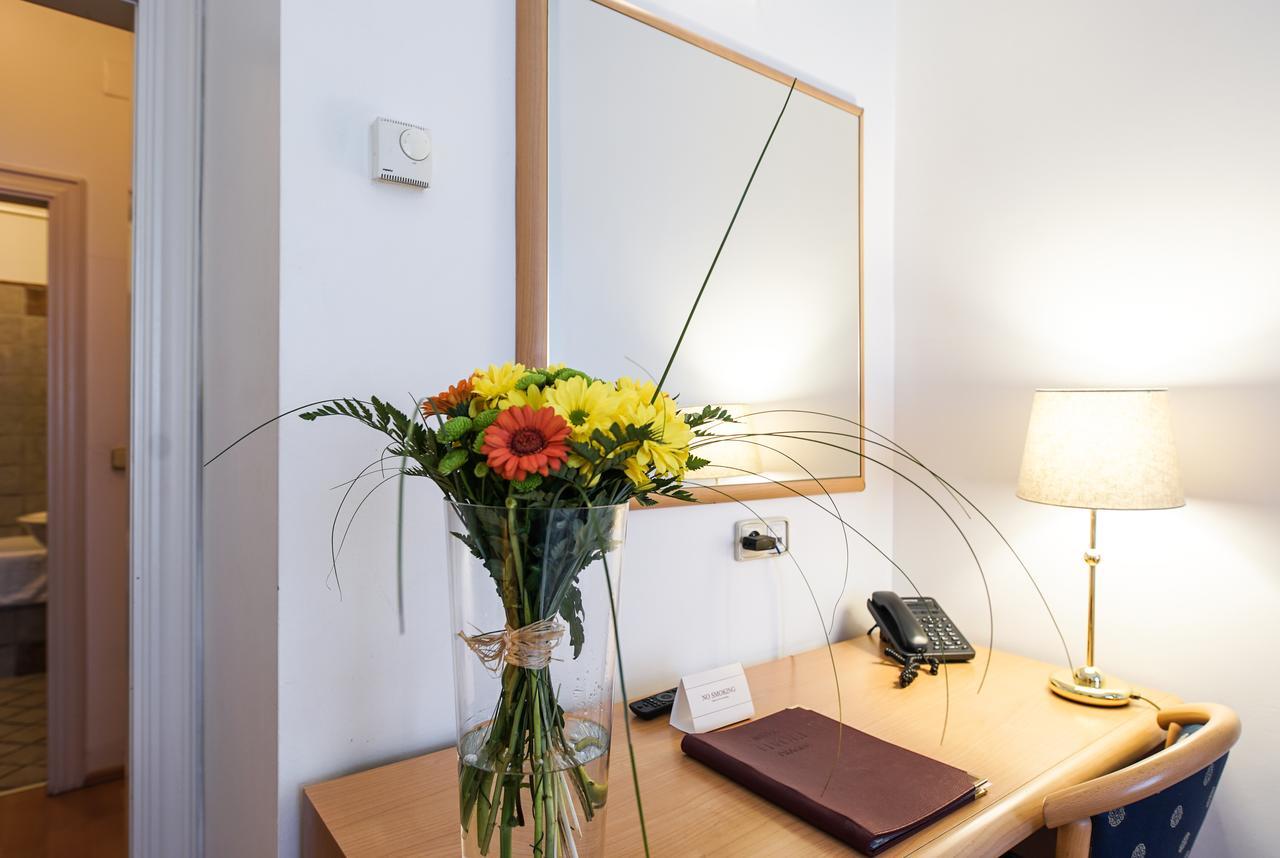Tivoli Otel Prag