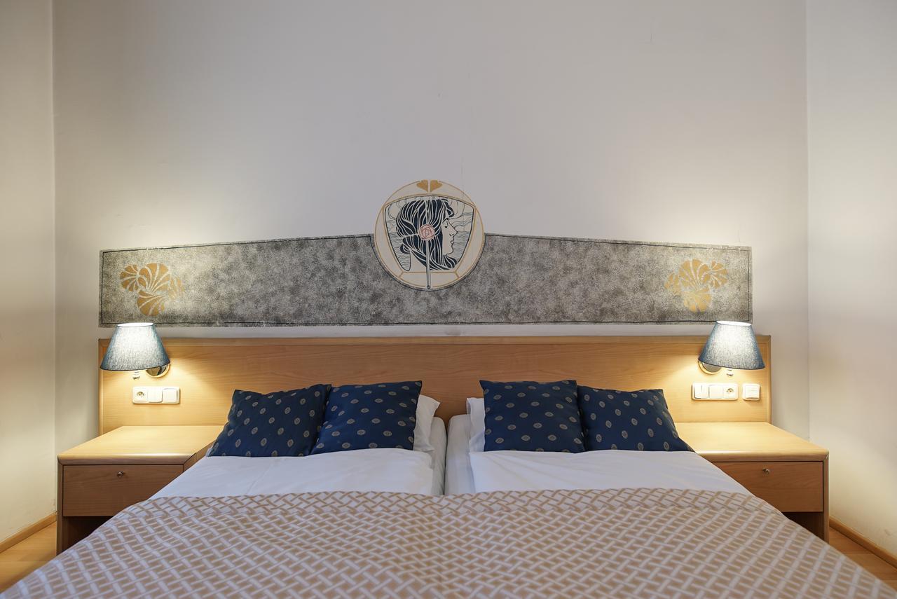 Otel Tivoli 3*