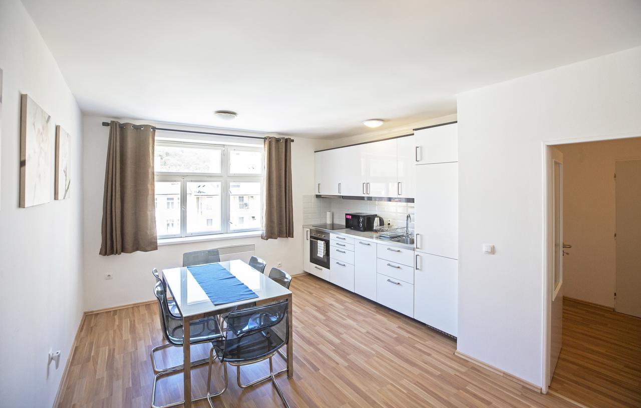 Aparthotel Rohacova 3*