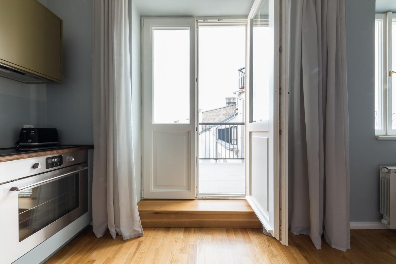 Apartment Days - Sunny Riverside With Terraces Prague