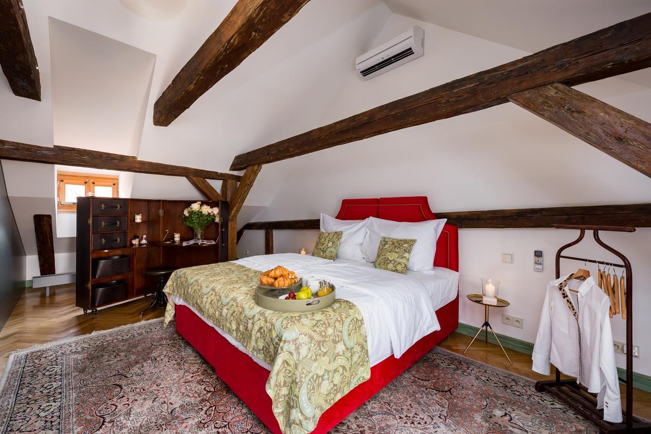 Empirent Prague Castle Apartments *
