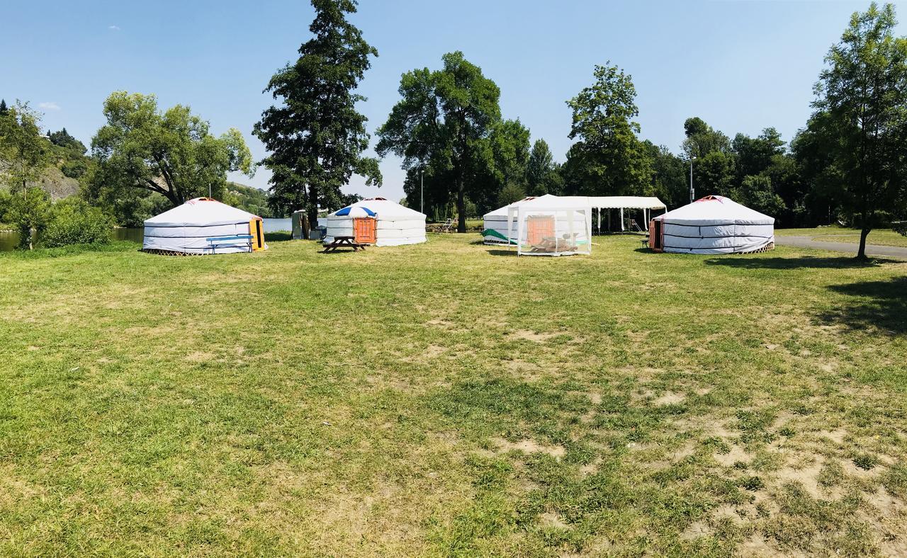 Jurta Campsite *