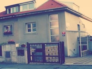 Nika 3* Prague