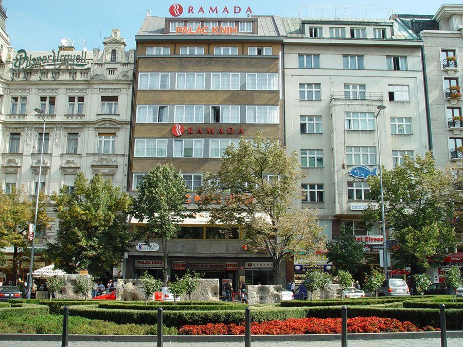 Hotel Ramada Centre 4*