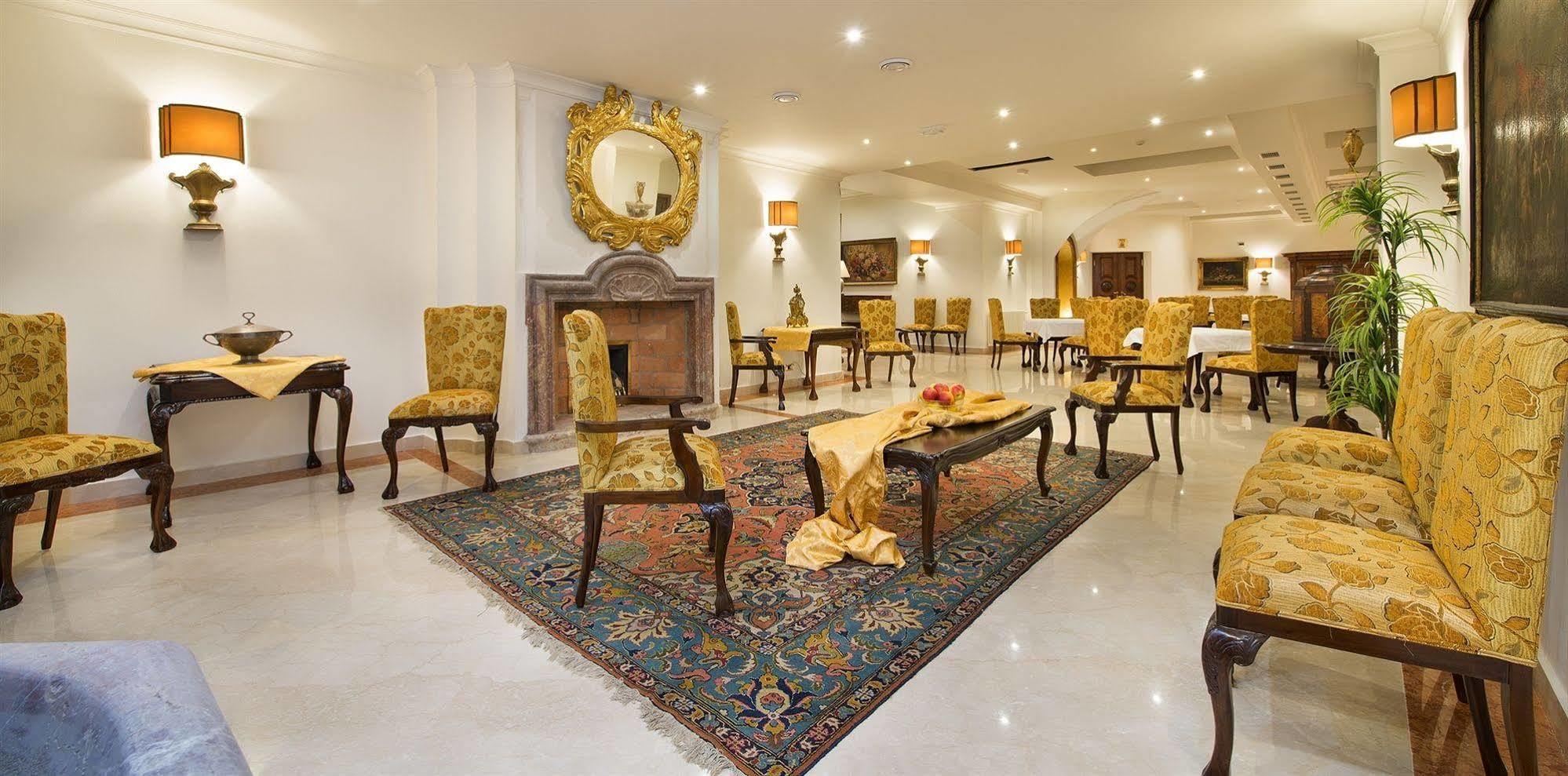Hotel Leon D'oro 4*