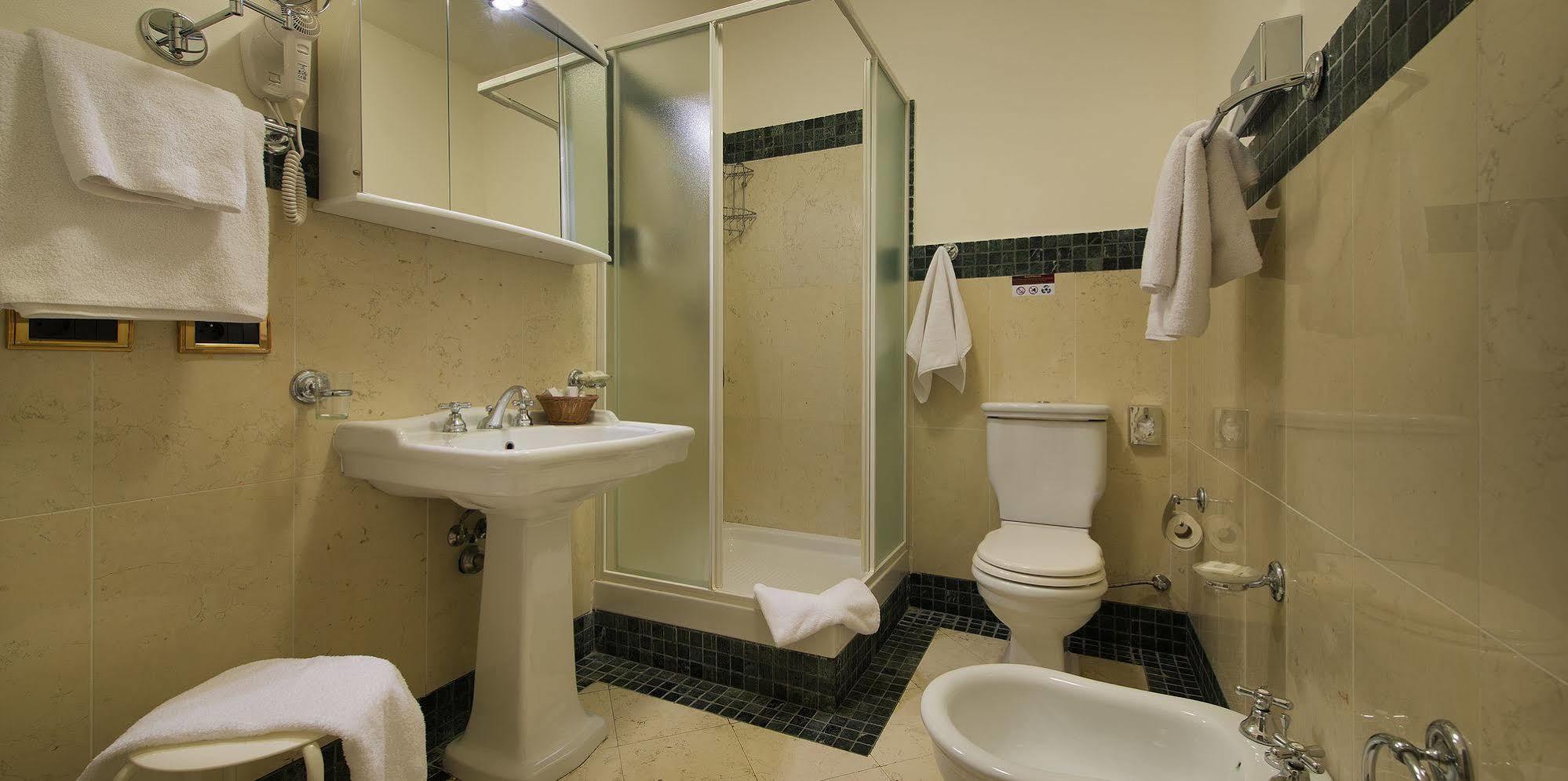 Leon D'oro Hotel