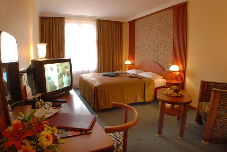 Ea Royal Esprit Otel 4*