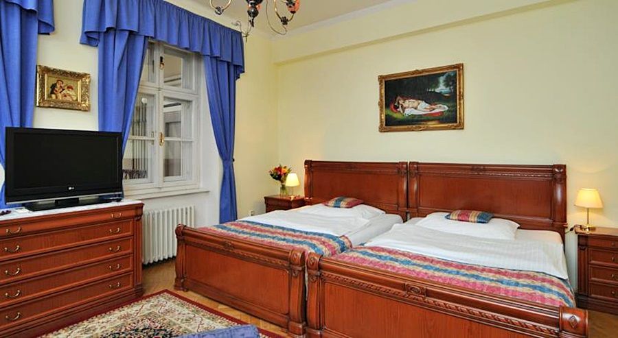 Metamorphis Hotel