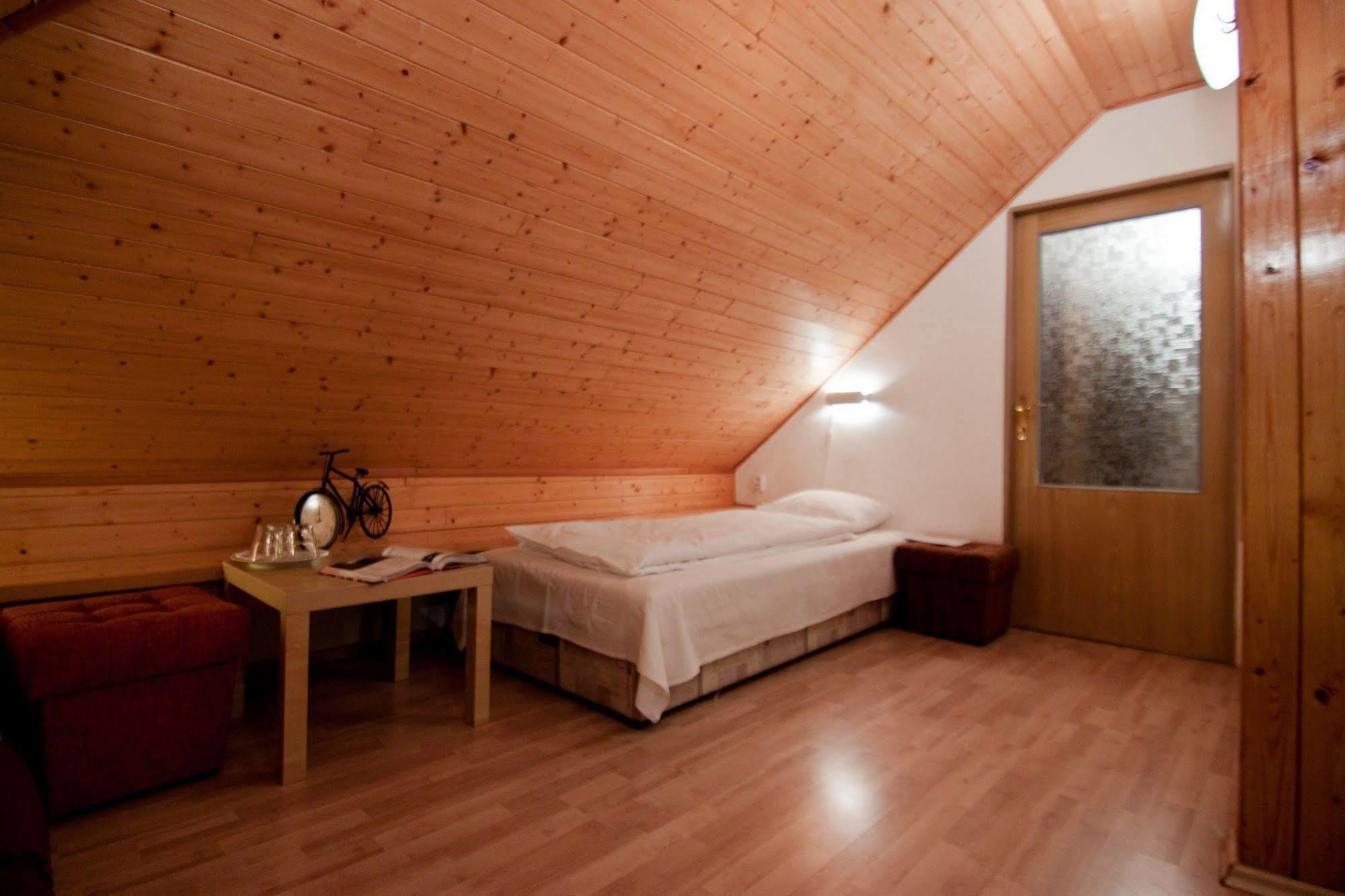 Nika Guest house