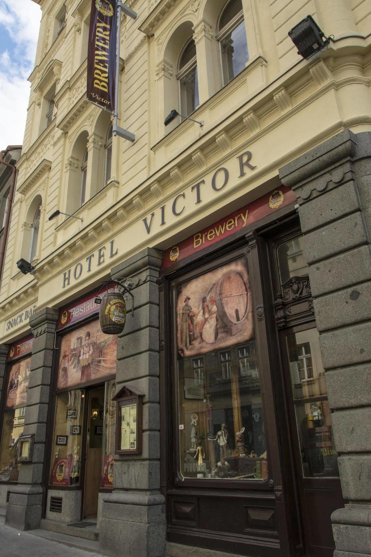 Victor