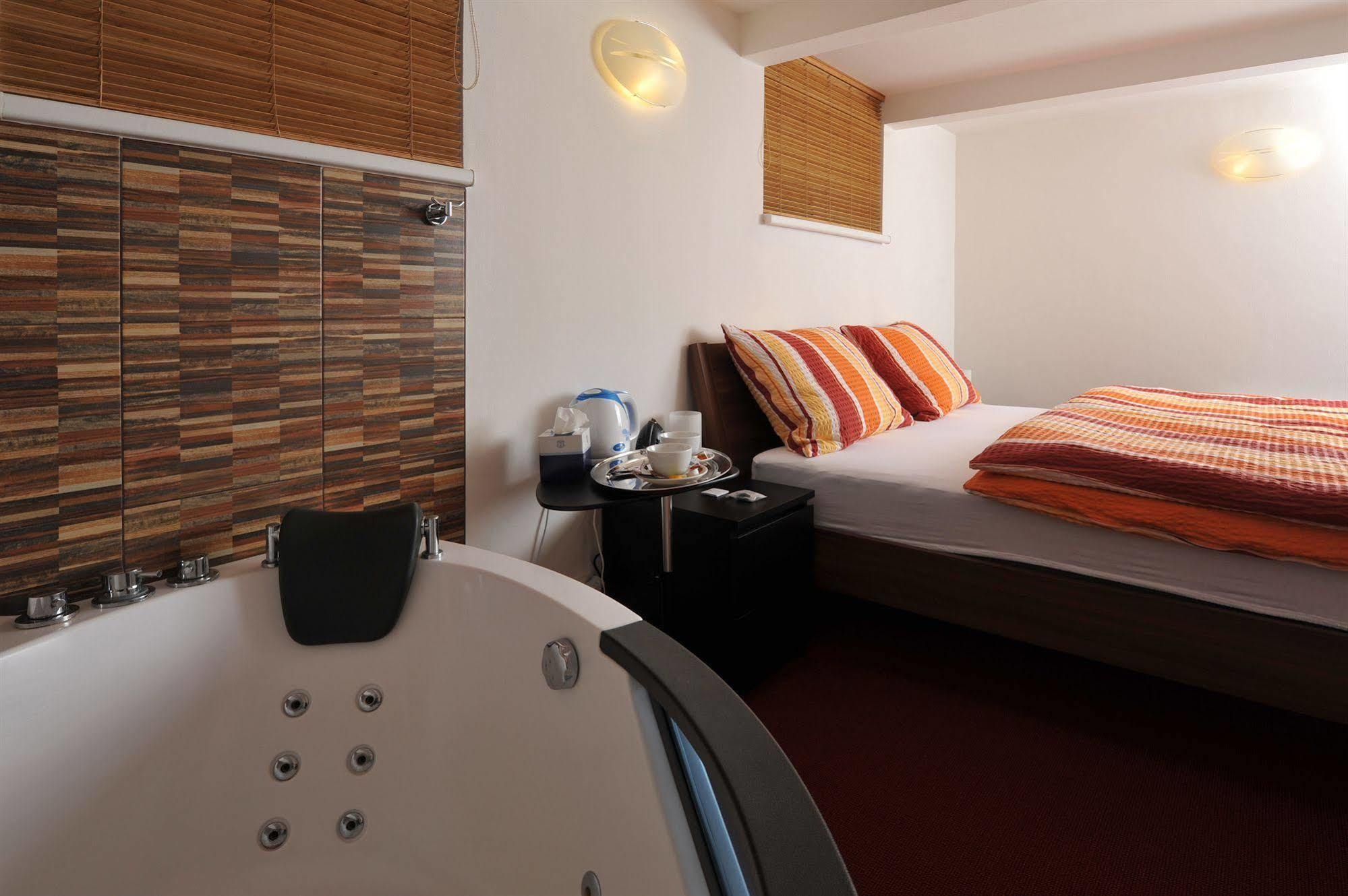 Hotel Habitat 16