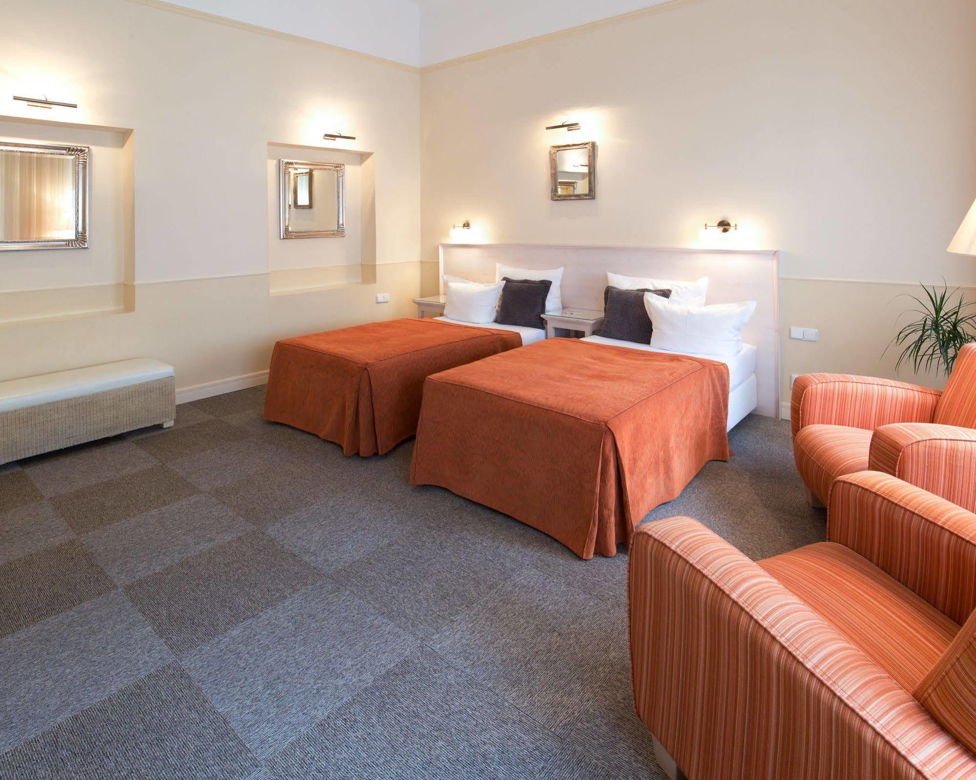 Hotel Unitas 4*