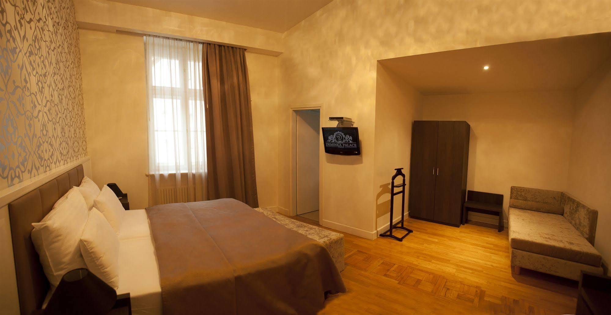 Deminka Palace 4*