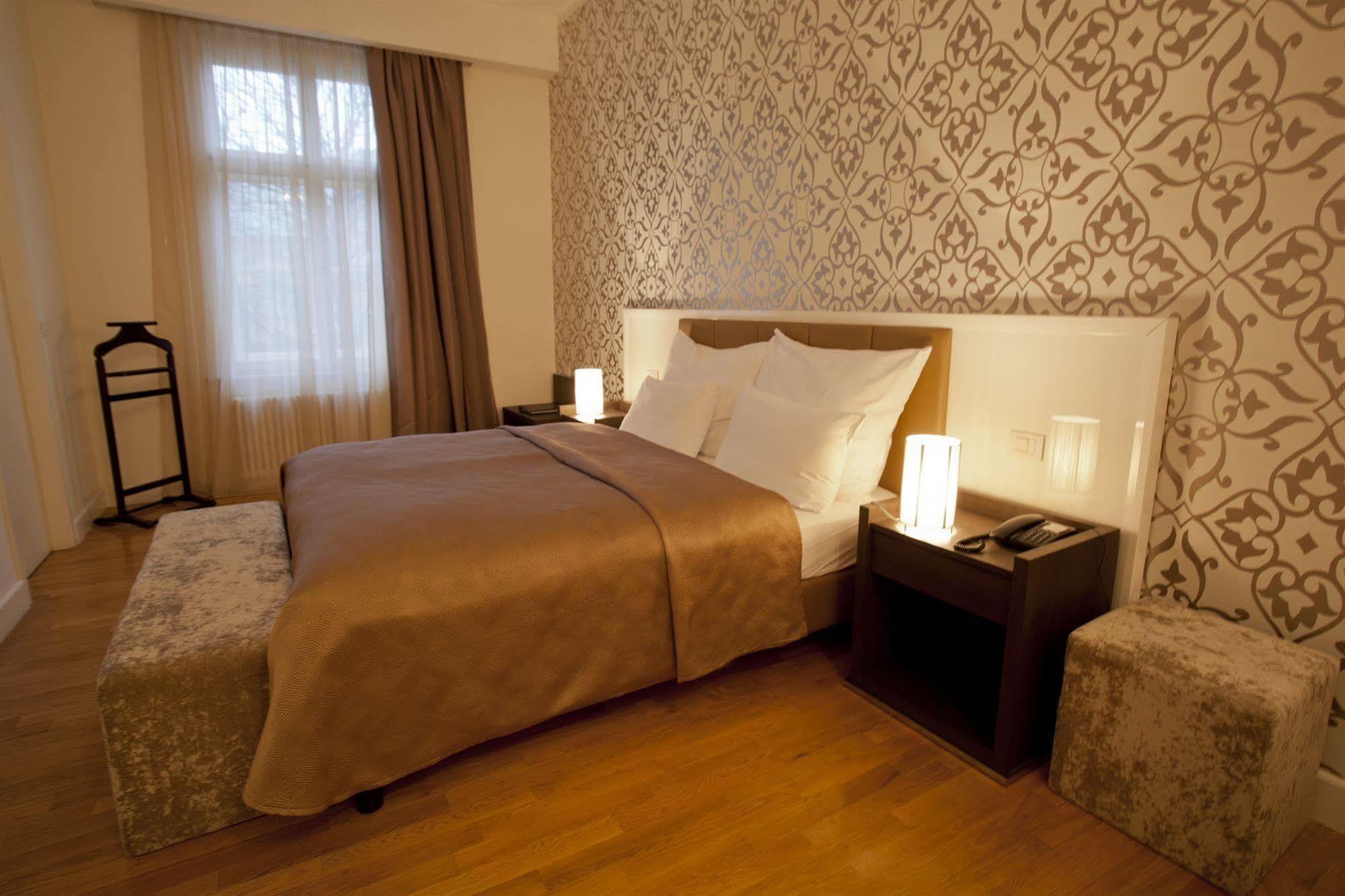 Hotel Deminka Palace 4*