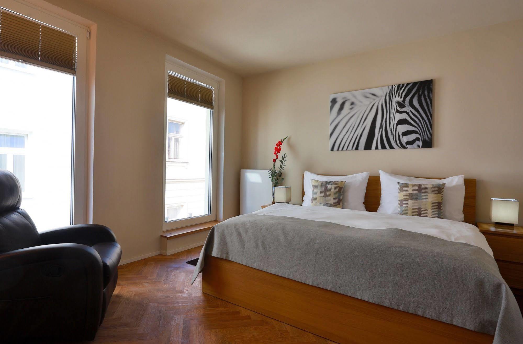 Apart Otel & Prag