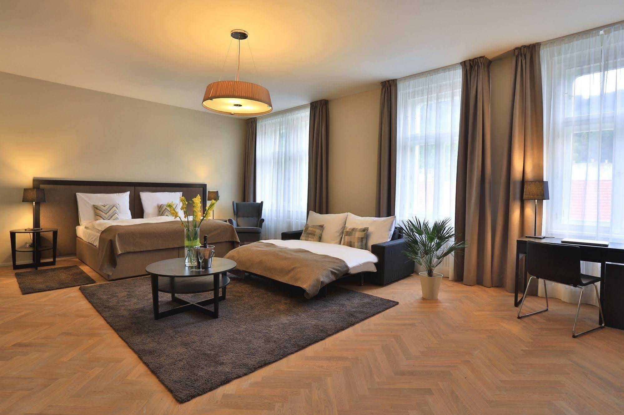& Apart Otel 4*