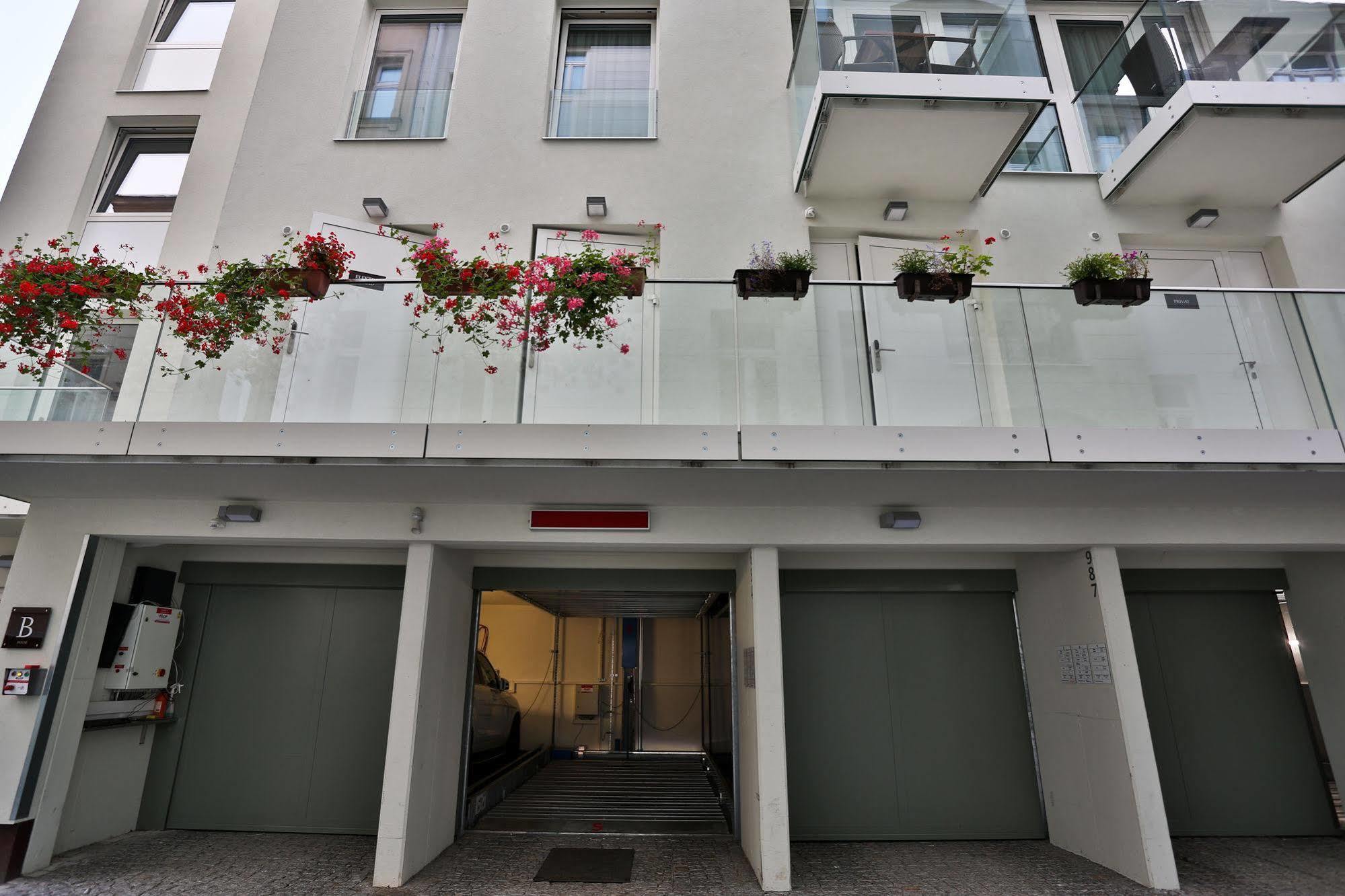 & Apart Otel Prag